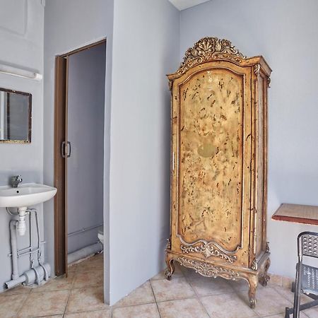Le Petit Borda Hotel Párizs Kültér fotó