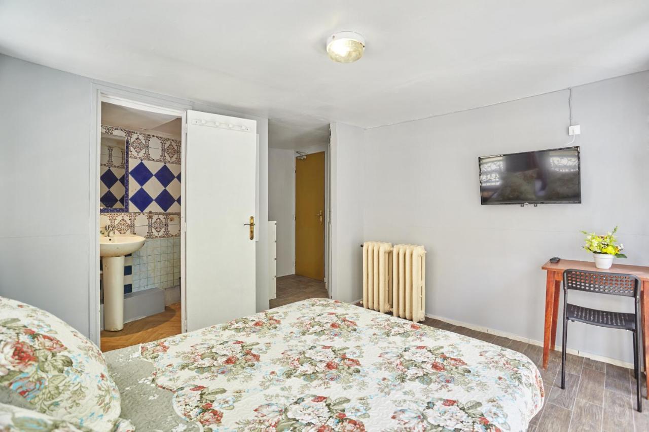 Le Petit Borda Hotel Párizs Kültér fotó