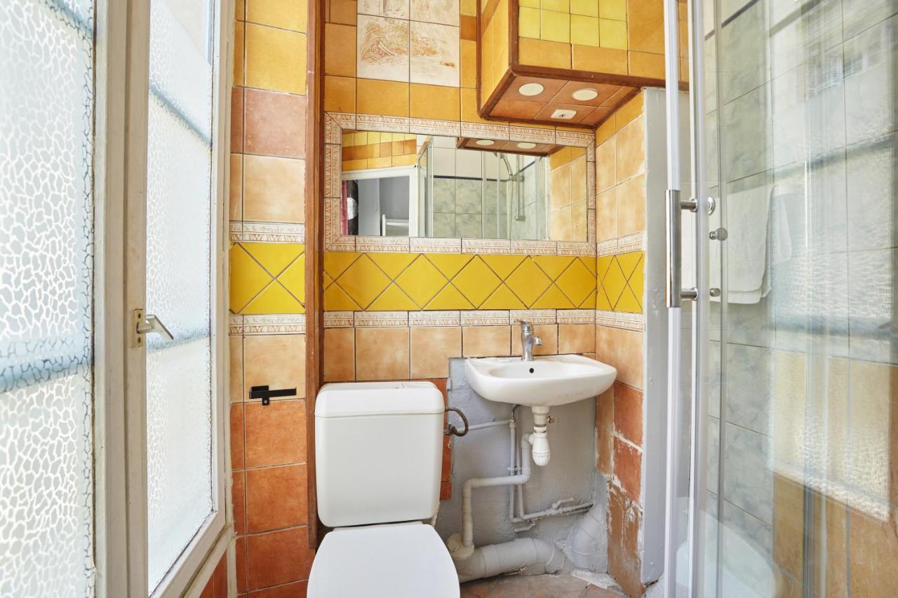 Le Petit Borda Hotel Párizs Kültér fotó